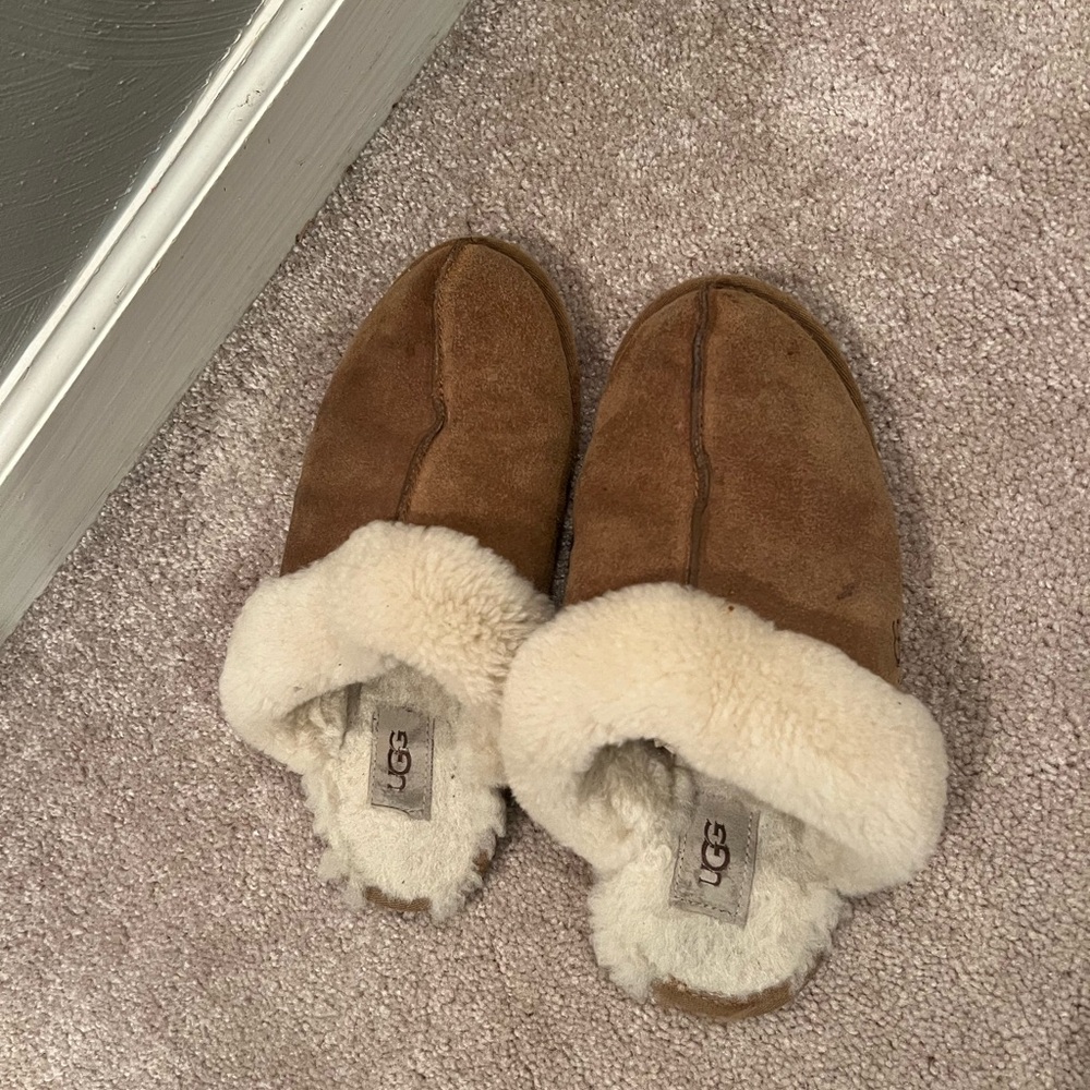 UGG Brown Suede Slippers with Cream Fur Lining